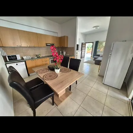 Four Seasons In Apartment *